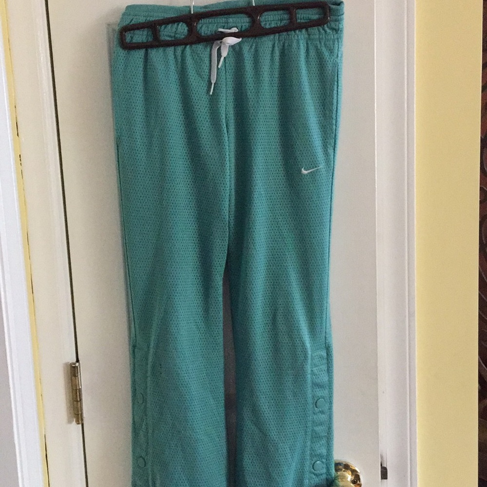 Nike bundle, 2 pants, 1 capri.